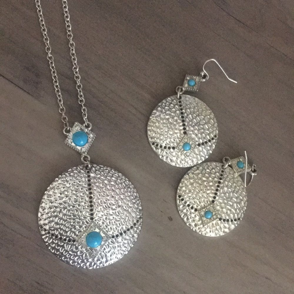 Silver and turquoise necklace and earrings - Picture 4 of 6